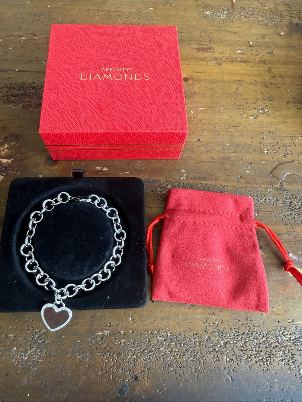 NIB Affinity Diamonds Sterling Silver 0.15ctw Heart Charm Bracelet 7.5 Inch